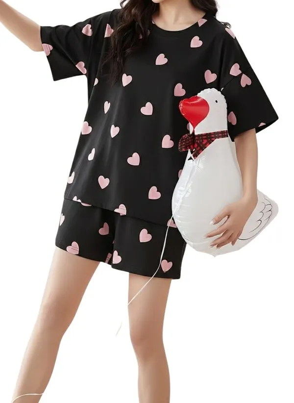 Womens_Black_Heart_Print_Sleepwear_Set_With_Duck_Graphic