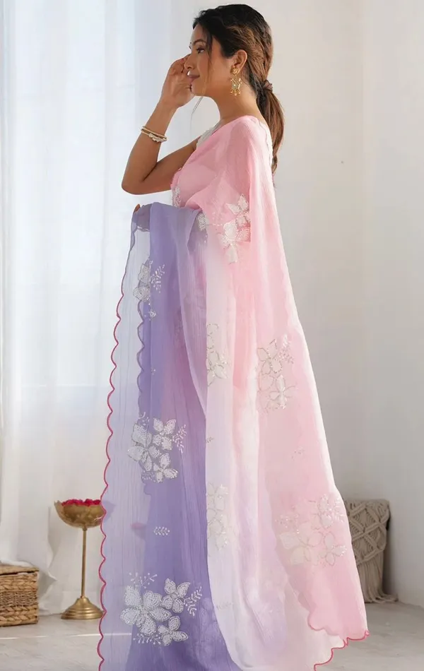 Stylish_Dual_Tone_Jimmy_Chhu_Saree_with_Scallop_Border