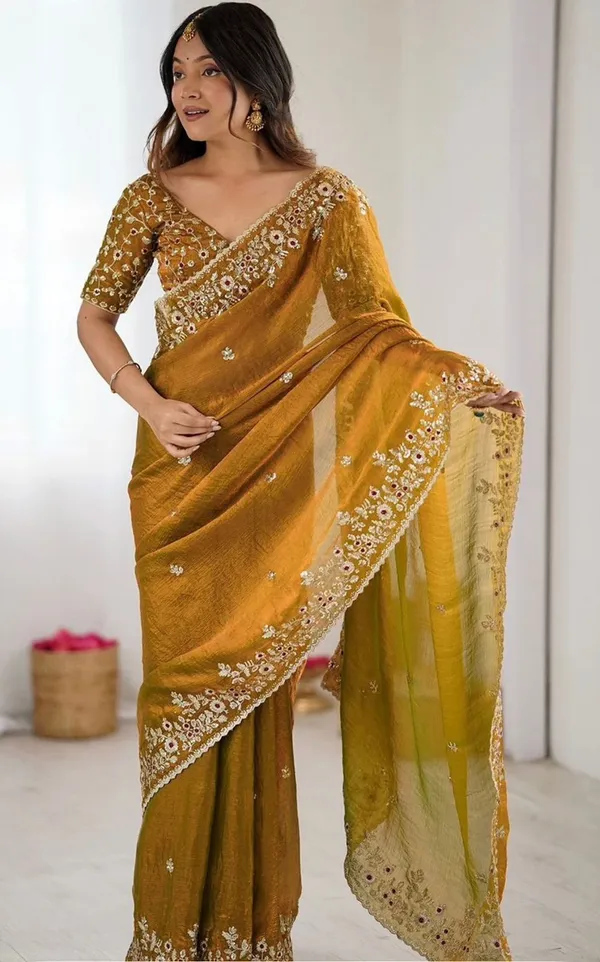 Trendiing_Gold_Colour✨_Premium_Soft_Chiffon_Silk_Saree_✨