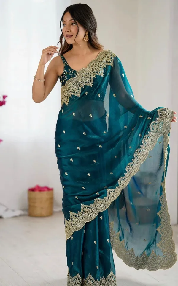 Chiffon_Saree_with_Heavy_Embroidered_Scallop_Border_✨