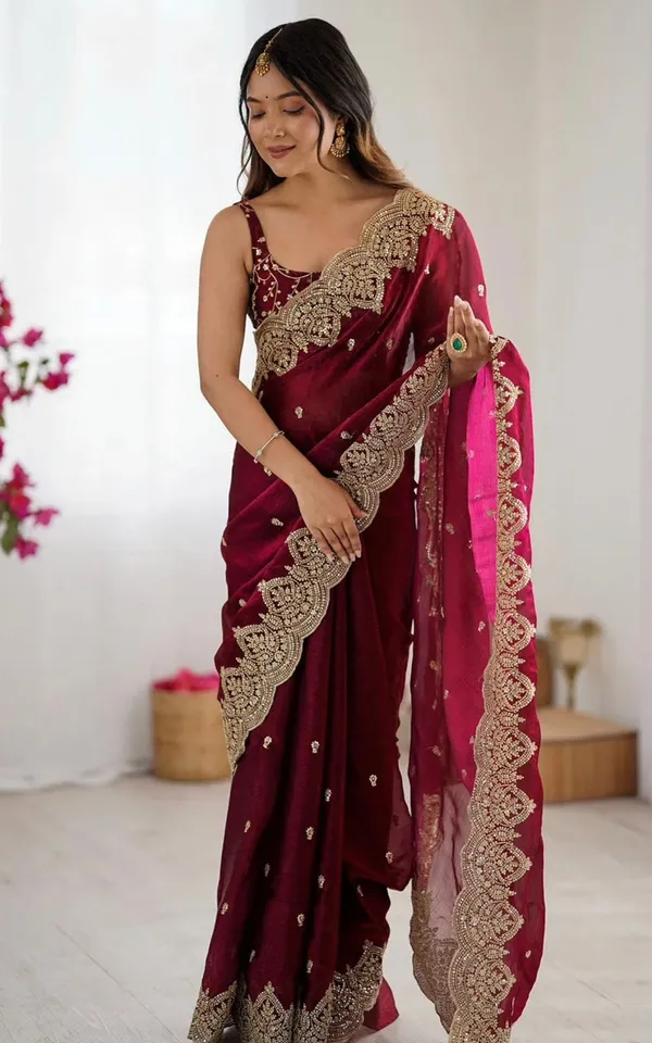 Chiffon_Saree_with_Heavy_Embroidered_Scallop_Border_✨