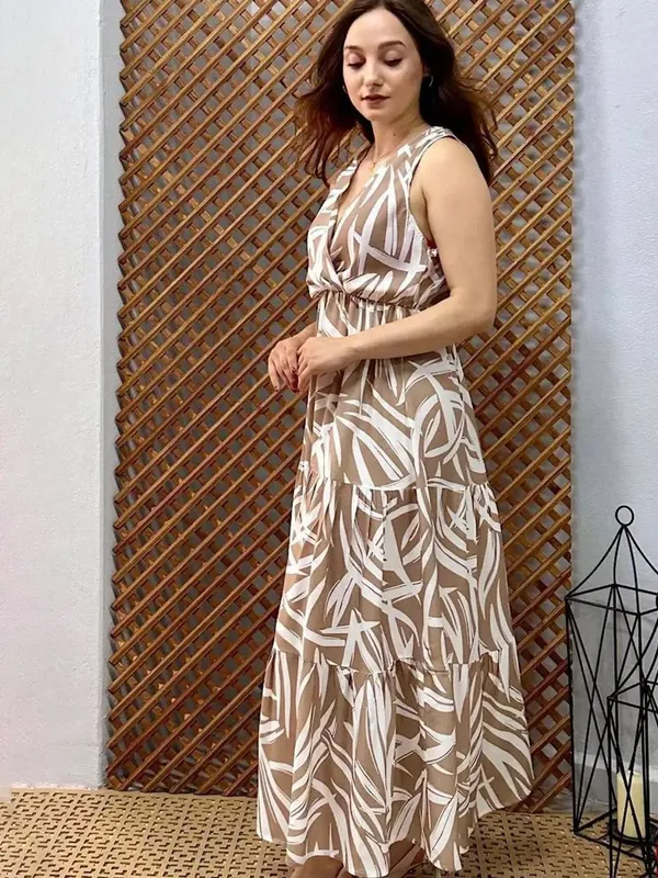 Elegant_Beige_Printed_Maxi_Dress