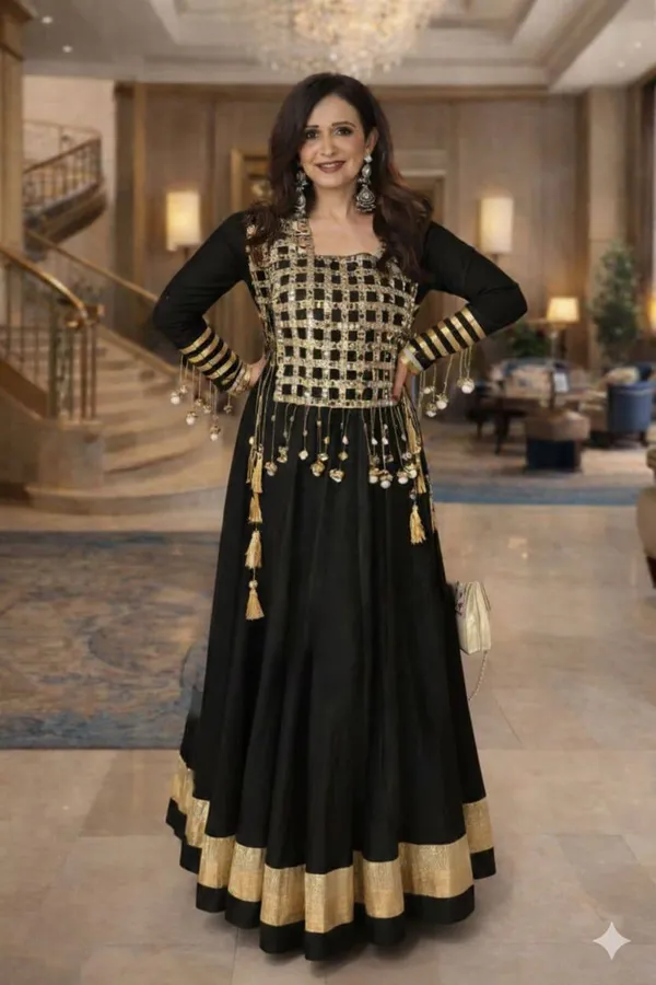 Elegant_Black_Designer_Anarkali