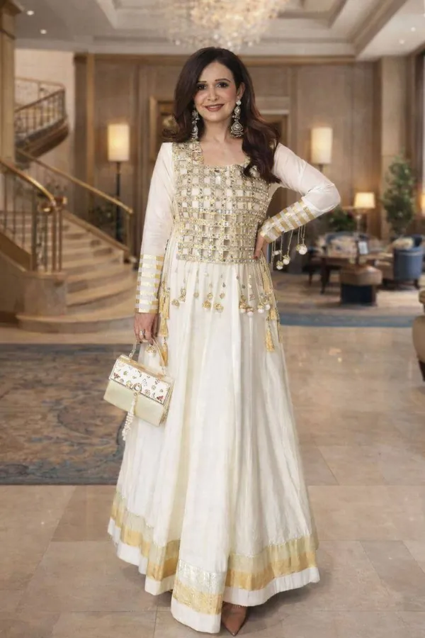Elegant_White_&_Gold_Anarkali_Gown