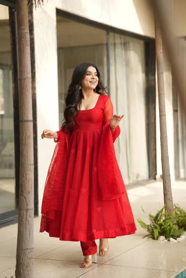 Looking_for_this_same_colour_beautiful_Designer_Kurta_set_On_RAYON_fabric_with_inner.__