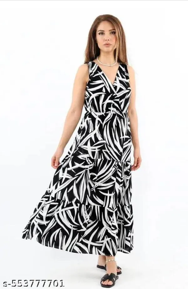 Stylish_Black_&_White_Printed_Maxi