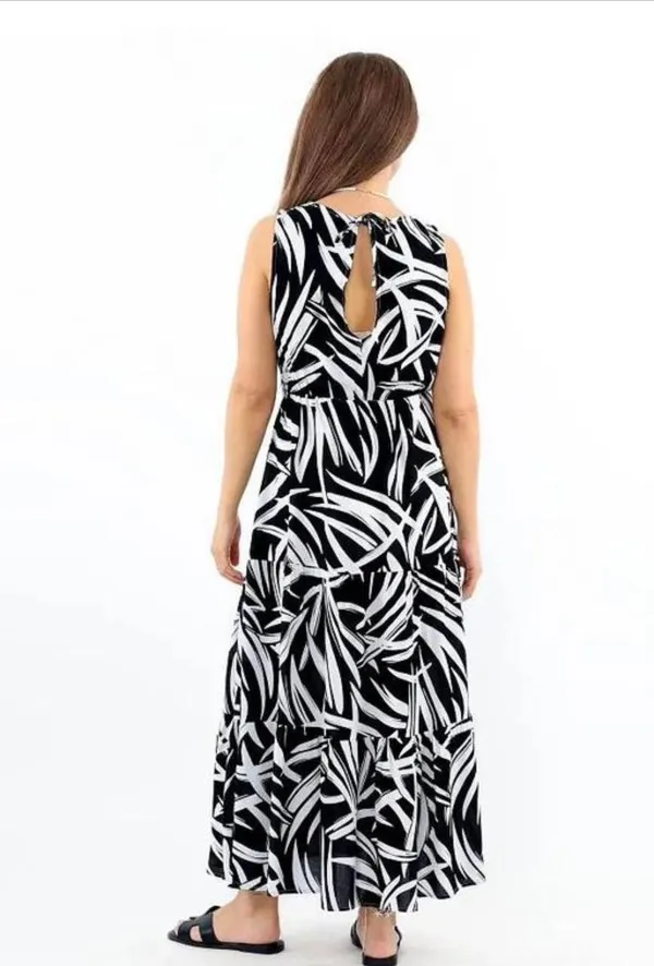 Stylish_Black_&_White_Printed_Maxi