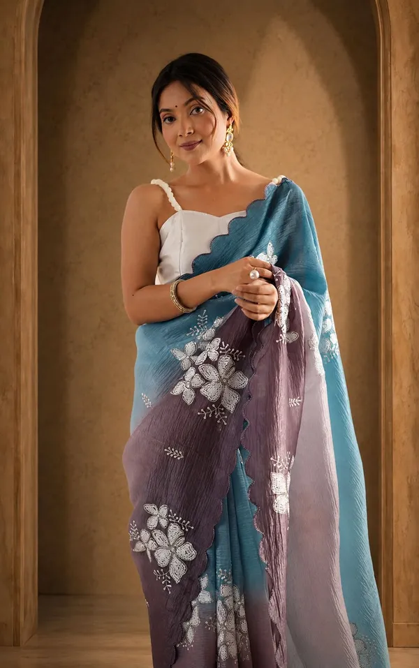 Stylish_Dual_Tone_Jimmy_Chhu_Saree_with_Scallop_Border