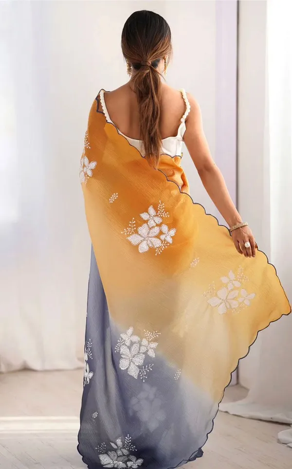 Stylish_Dual_Tone_Jimmy_Chhu_Saree_with_Scallop_Border