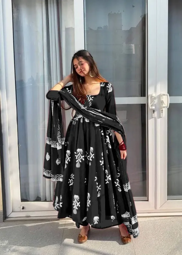 Stylish_Kurta_Set_for_Women