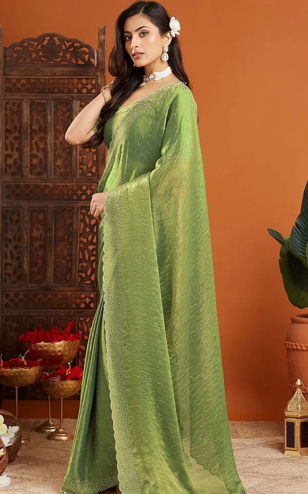 Trendiing✨_Premium_Soft_Chiffon_Silk_Saree_✨