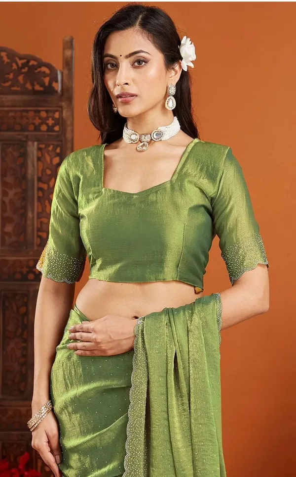 Trendiing✨_Premium_Soft_Chiffon_Silk_Saree_✨