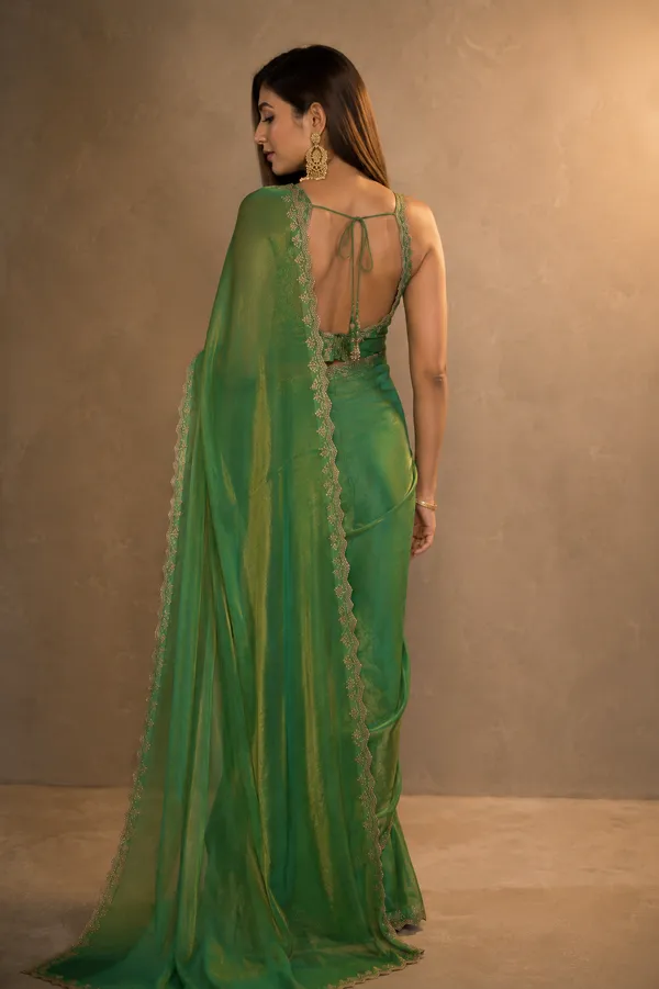 Women’s_Premium_Designer_Saree_with_Blouse_Piece