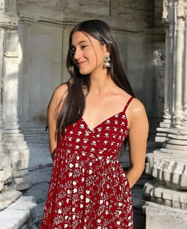 Looking_for_this_same_colour_beautiful_Designer_Gown_On_havy_Reyon_fabric_with_Cotton_inner.