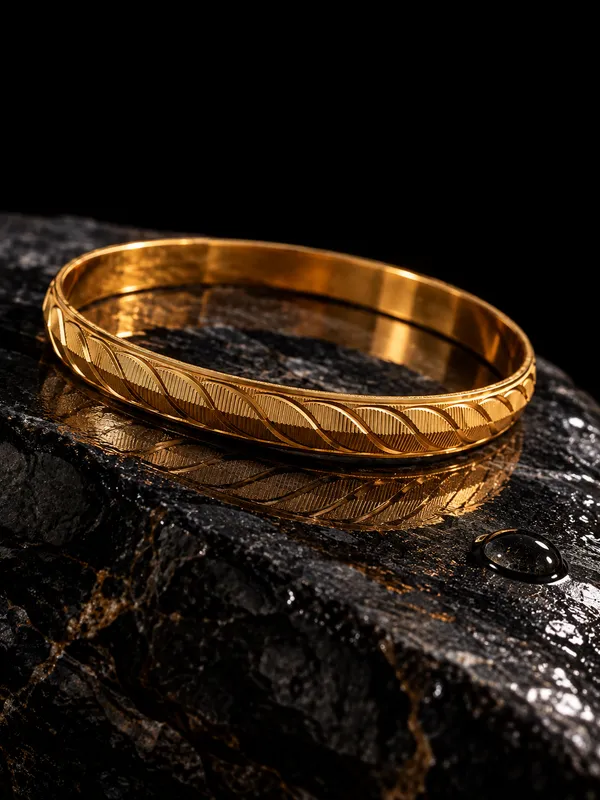 Divyoro_Herringbone_Braid_Velvet_Luxe_24K_Gold_Plated_Kada