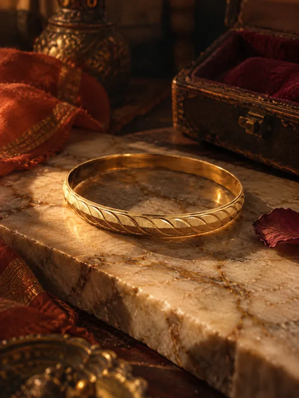 Divyoro_Herringbone_Braid_Velvet_Luxe_24K_Gold_Plated_Kada