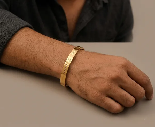 Divyoro_Sacred_Om_Parallel_Line_Hinged_24K_Gold_Plated_Kada