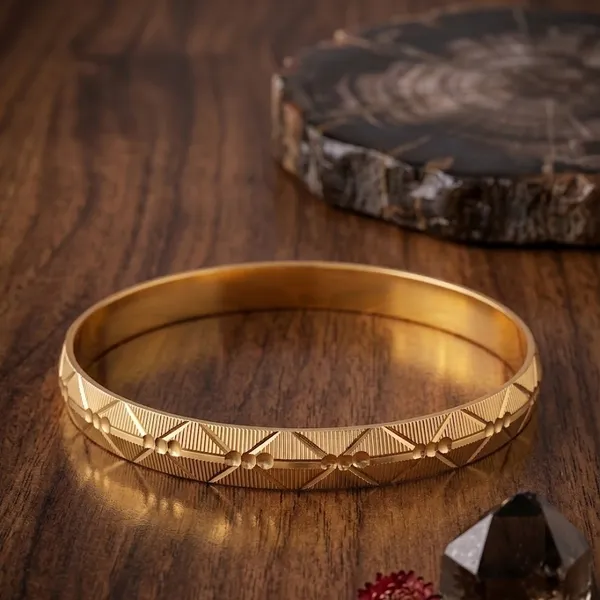 Divyoro_Cross-Hatch_Diamond_Dot_24k_Gold_Plated_Male_Kada