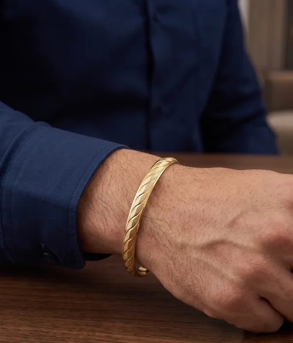Divyoro_Herringbone_Braid_Velvet_Luxe_24K_Gold_Plated_Kada