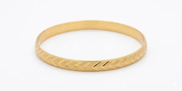 Divyoro_Arrowhead_Chevron_Textured_24K_Gold_Plated_Kada