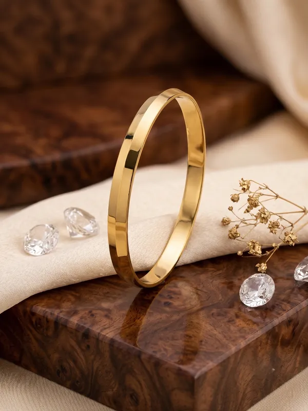 Divyoro_Sleek_Beveled_Facet_24K_Gold_Plated_Plain_Kada