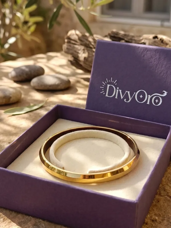 Divyoro_Sleek_Beveled_Facet_24K_Gold_Plated_Plain_Kada