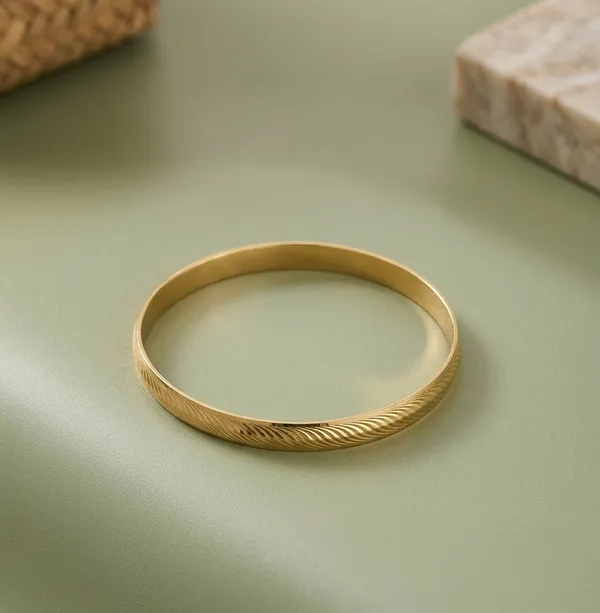 Divyoro_Swirl_Wave_Shimmer_Luxe_24K_Gold_Plated_Kada