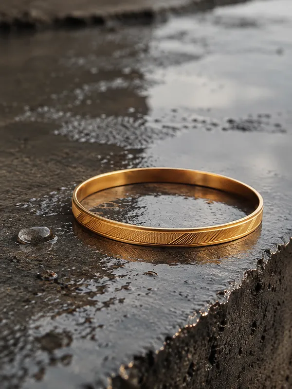 Divyoro_Classic_Minimalist_Plain_24K_Gold_Plated_Kada