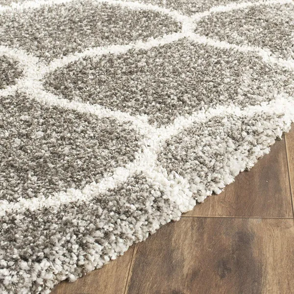 Geometric_Contemporary_Area_Rug_Silver_Microfiber