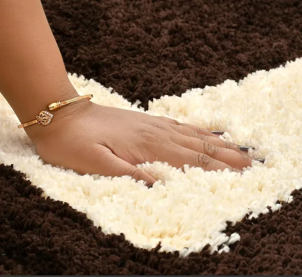 Plain_Rug_For_Home_And_Office_Soft_Microfiber_Carpet_For_Living_Room_Bedroom_Hall_Durable_Comfortable_Floor_Mat