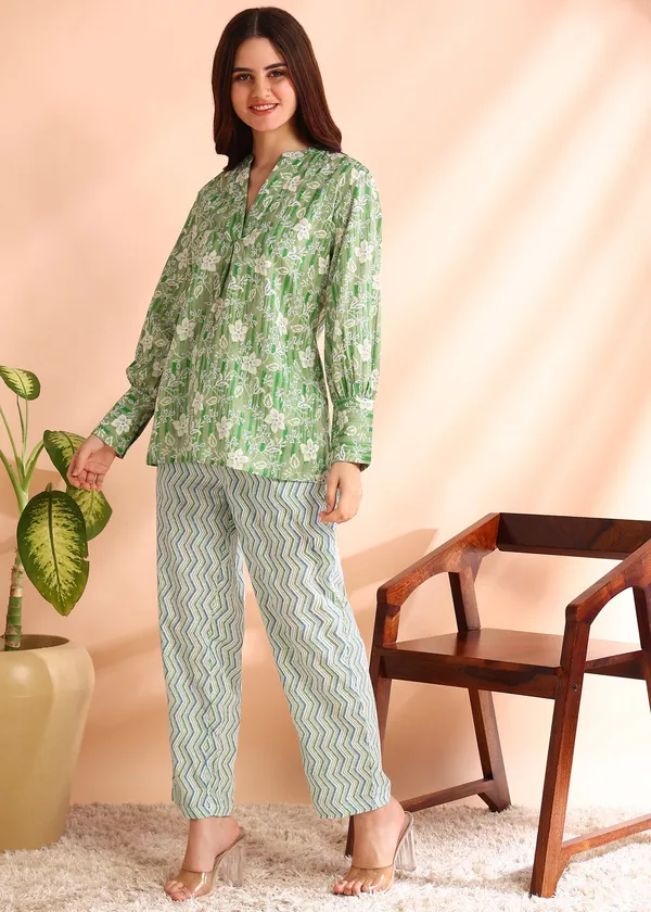 Pista_Green_Printed_Cotton_Nightwear_Set_For_Women