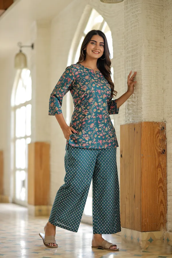 Blue_Floral_Print_Kurta_And_Palazzo_Co_Ord_Set_For_Women