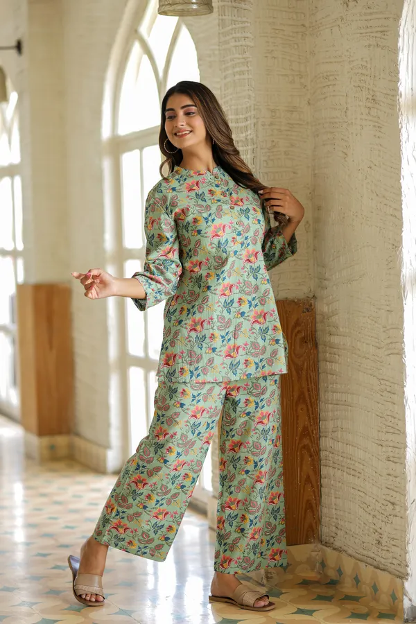 Green_Floral_Printed_Kurta_Set_For_Women
