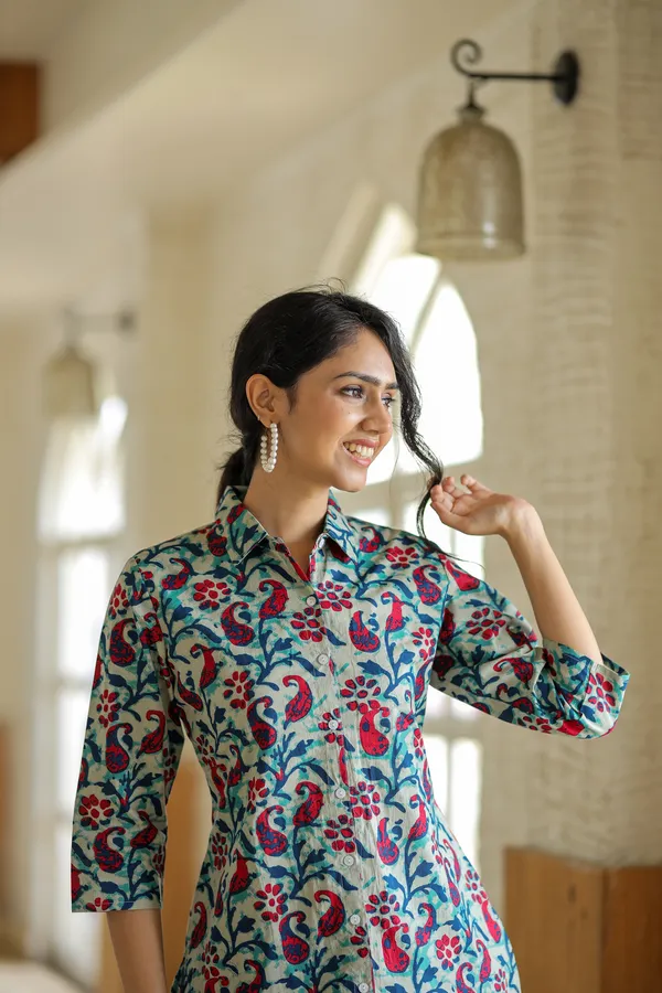 Multicolour_Floral_Print_Cotton_Kurta_With_Striped_Palazzo_Set_For_Women