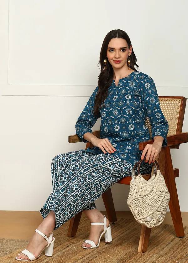 Blue_Ethnic_Floral_Print_Cotton_Palazzo_Set_For_Women