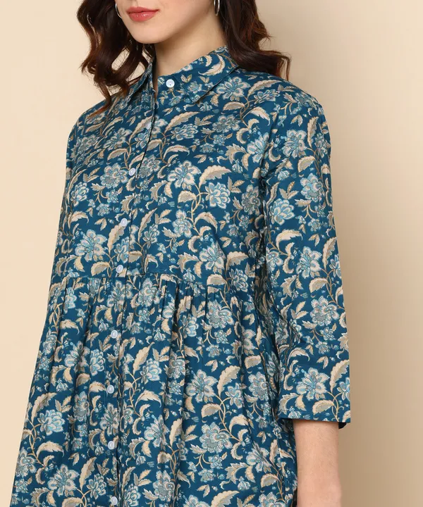 Blue_Traditional_Brocade_Fabric_With_Geometric_And_Floral_Patterns_For_Women