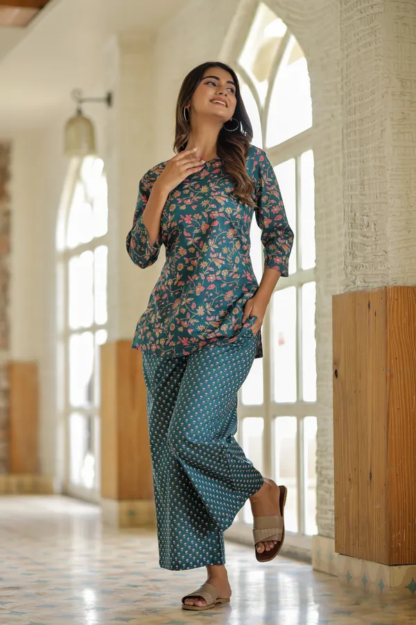 Blue_Floral_Print_Kurta_And_Palazzo_Co_Ord_Set_For_Women