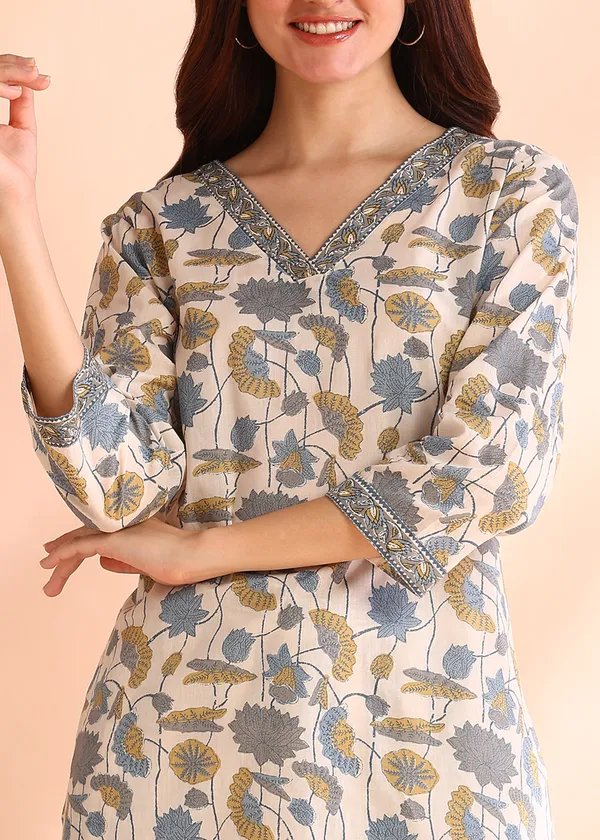 Off_White_And_Grey_Ethnic_Printed_Pure_Cotton_Co_Ord_Set_For_Women