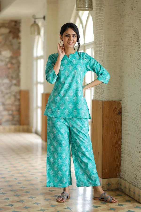 Sky_Blue_Printed_Cotton_Night_Suit_Set_For_Women