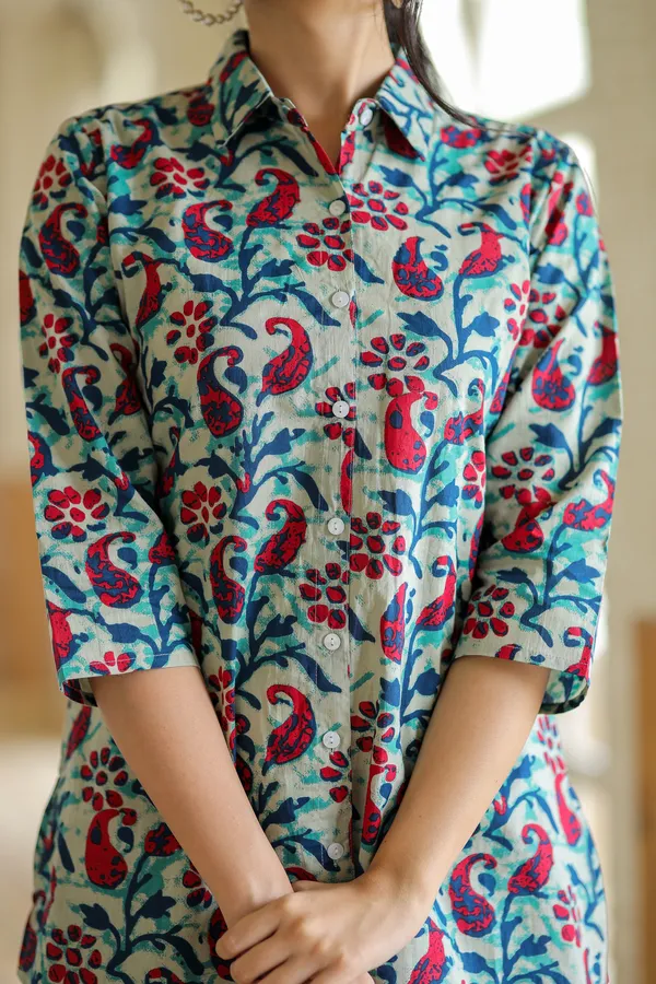 Multicolour_Floral_Print_Cotton_Kurta_With_Striped_Palazzo_Set_For_Women