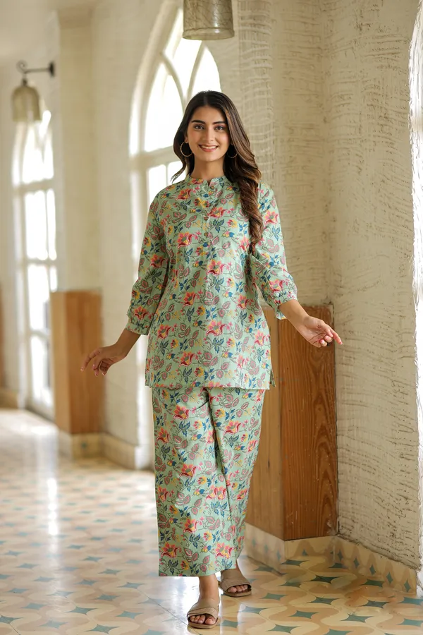 Green_Floral_Printed_Kurta_Set_For_Women