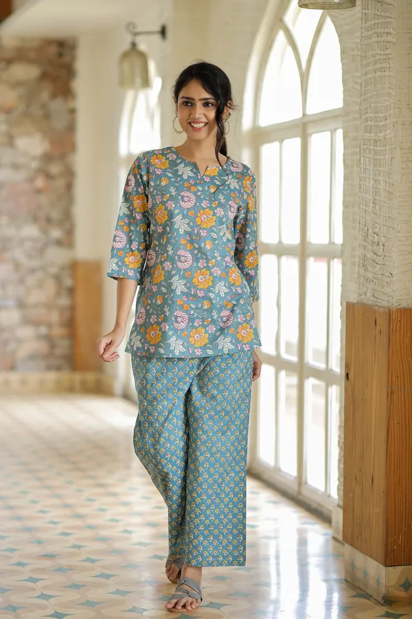 Blue_Floral_Print_Cotton_Co_Ord_Set_With_Top_And_Palazzo_Pants_For_Women