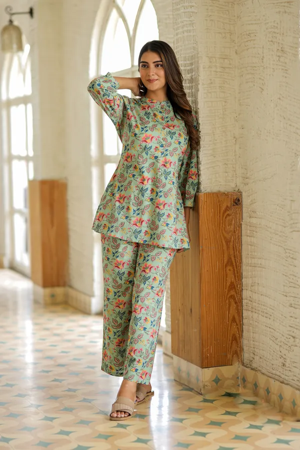 Green_Floral_Printed_Kurta_Set_For_Women