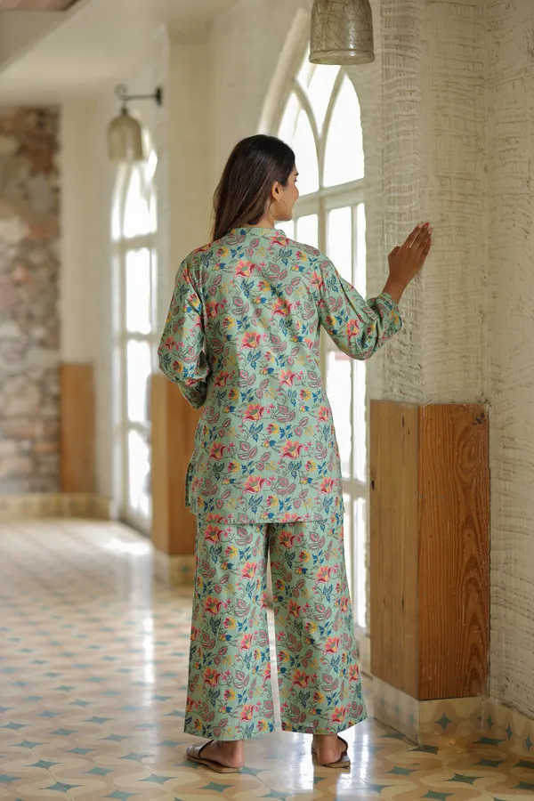 Green_Floral_Printed_Kurta_Set_For_Women