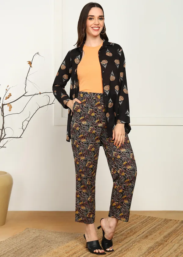 Brown_Floral_Print_Co_Ord_Set_With_Long_Sleeves_And_Patterned_Pants_For_Women