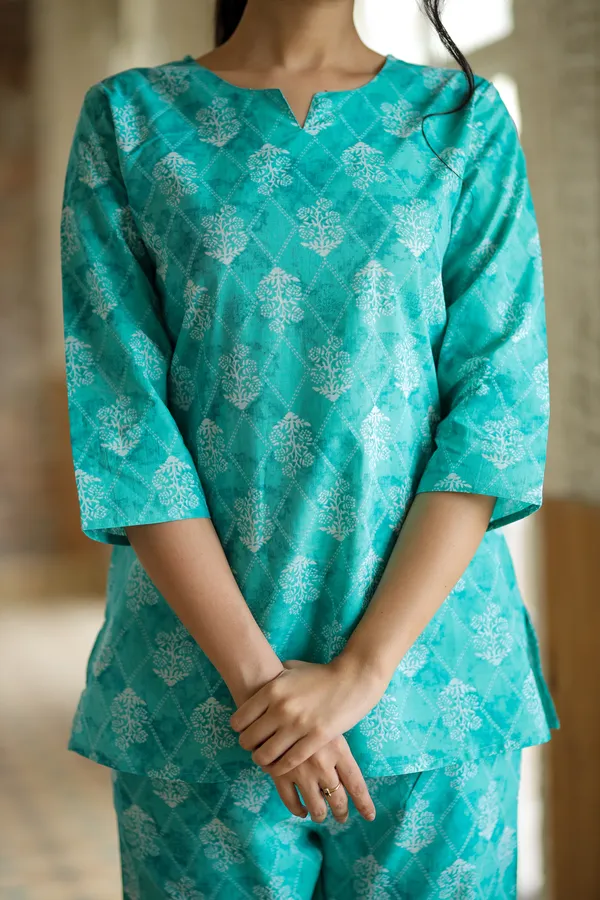 Sky_Blue_Printed_Cotton_Night_Suit_Set_For_Women