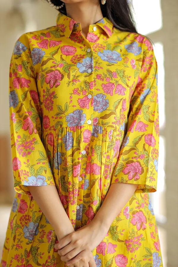 Yellow_Floral_Printed_Night_Suit_Set_For_Women