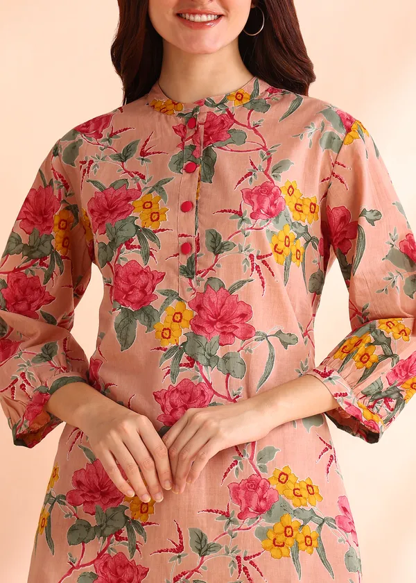 Pink_Floral_Printed_Cotton_Kurta_With_Button_Detailing_For_Women