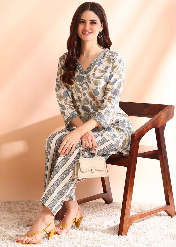Off_White_And_Grey_Ethnic_Printed_Pure_Cotton_Co_Ord_Set_For_Women