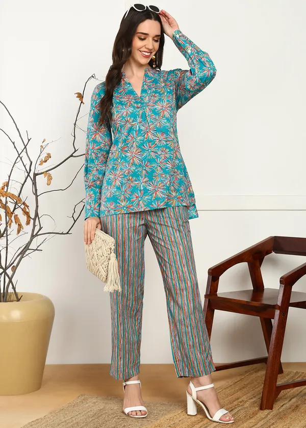 Sky_Blue_Floral_Print_Cotton_Nightwear_Set_For_Women